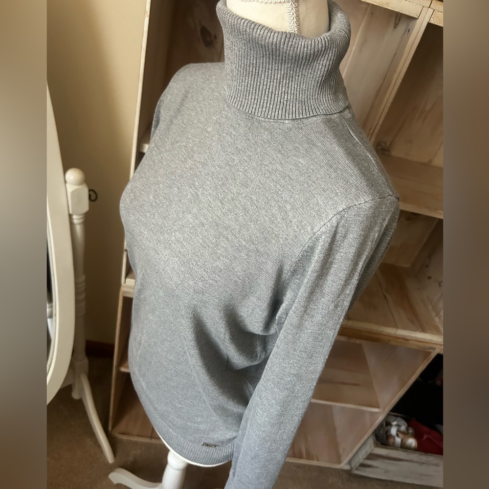 Calvin Klein Gray Turtleneck Sweater Women’s Size M - Picture 4 of 9